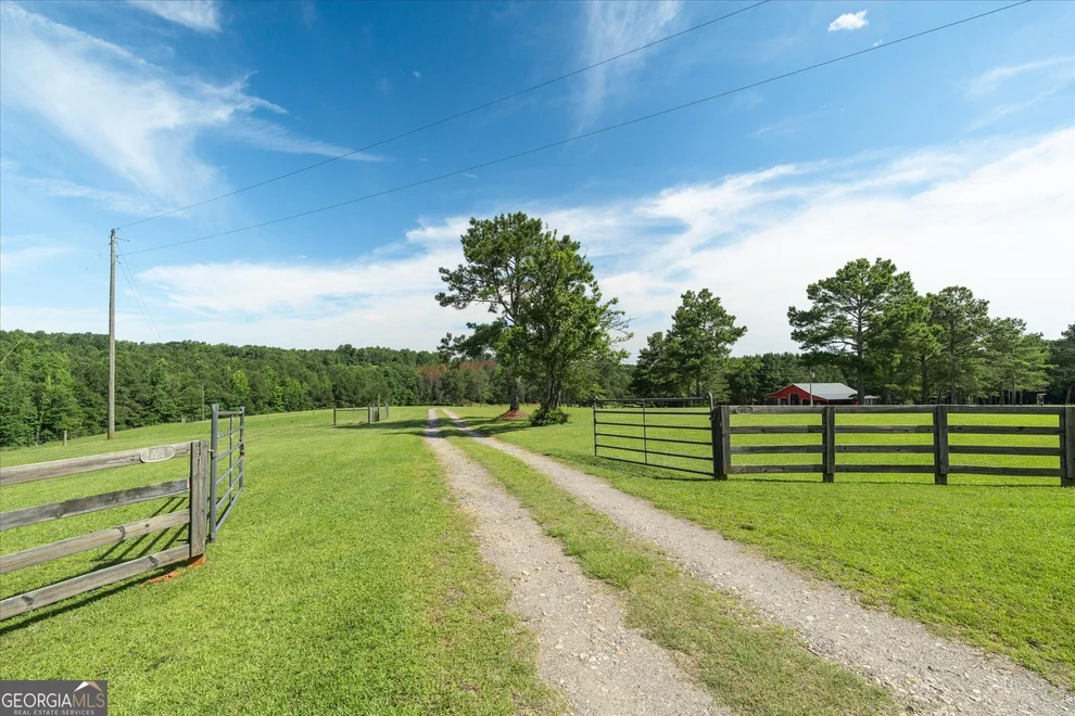 Unit for sale at 1915 Whooping Creek Church Road, Carrollton, GA 30116
