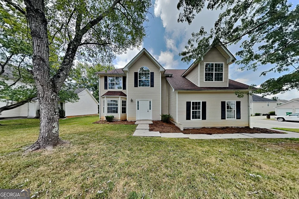 Unit for sale at 2781 Ward Lake Way, Ellenwood, GA 30294