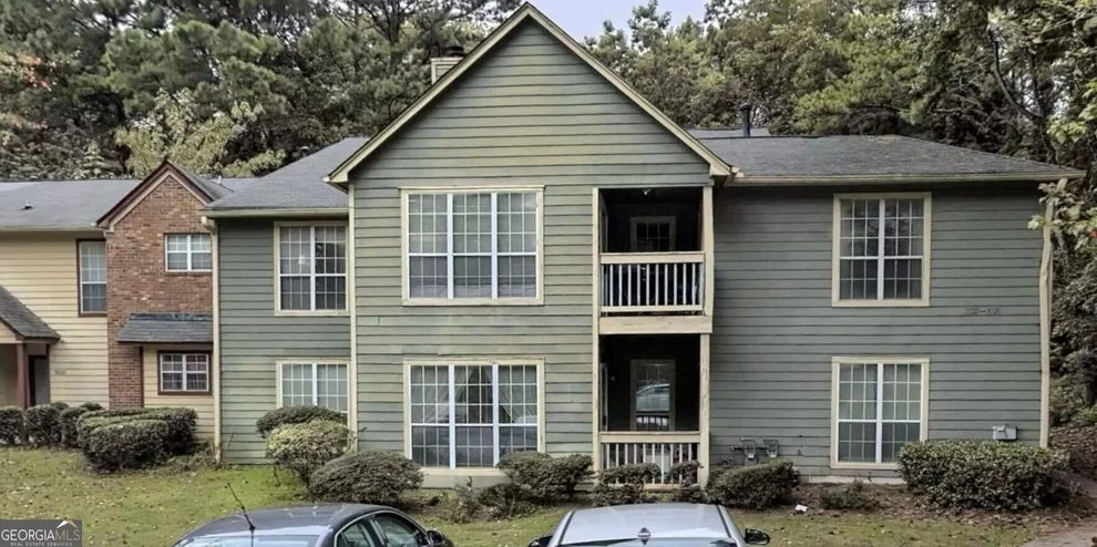Unit for sale at 5528 Mountain Springs Circle, Stone Mountain, GA 30088