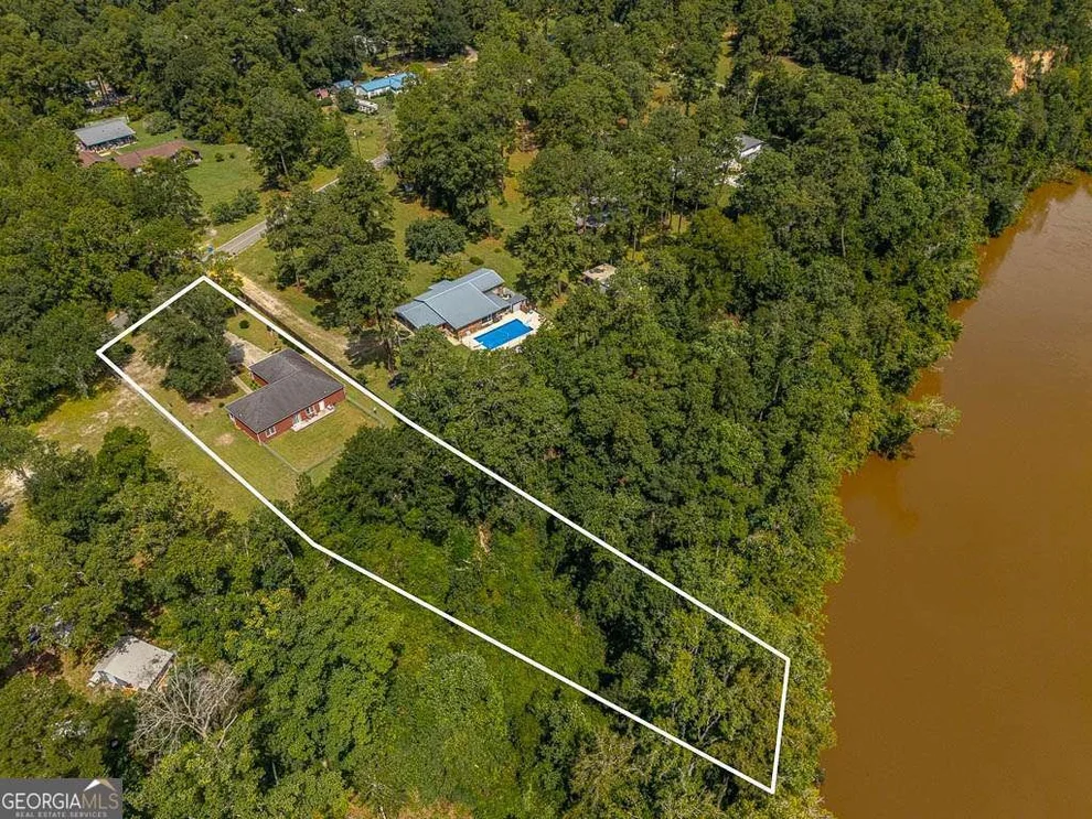 Unit for sale at 714 Altamaha Road, Jesup, GA 31545