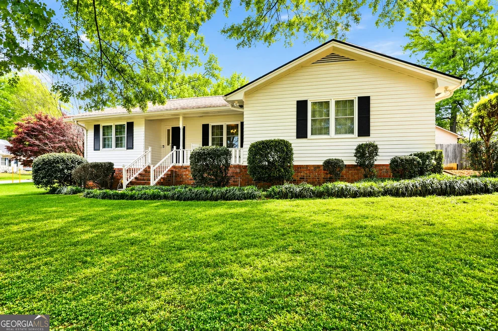 Unit for sale at 23 Cane Brake Circle, Toccoa, GA 30577