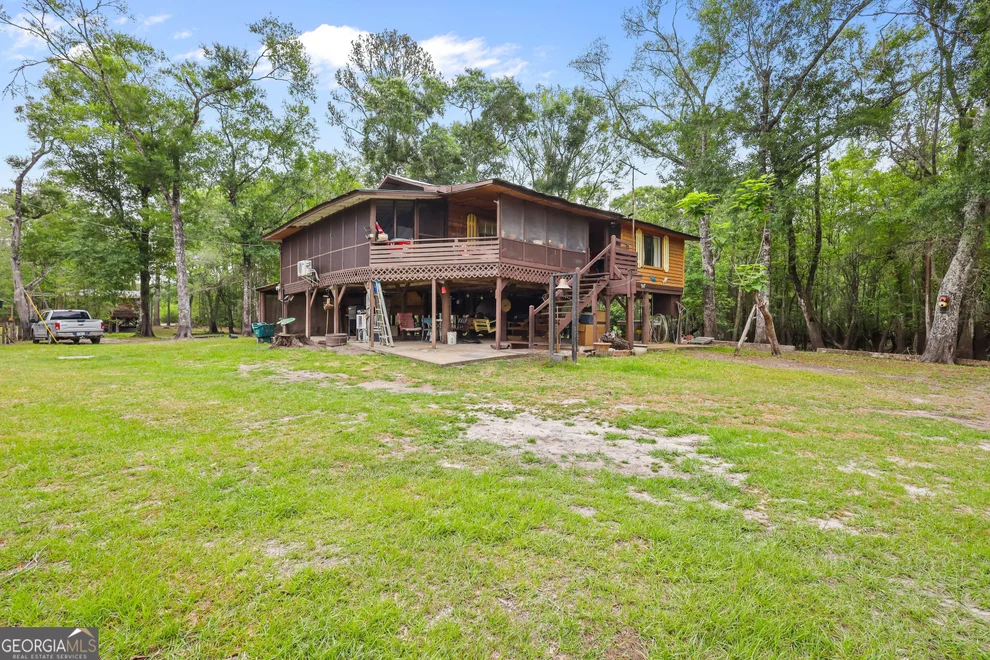 Unit for sale at 10 Cabin Road, Nahunta, GA 31553