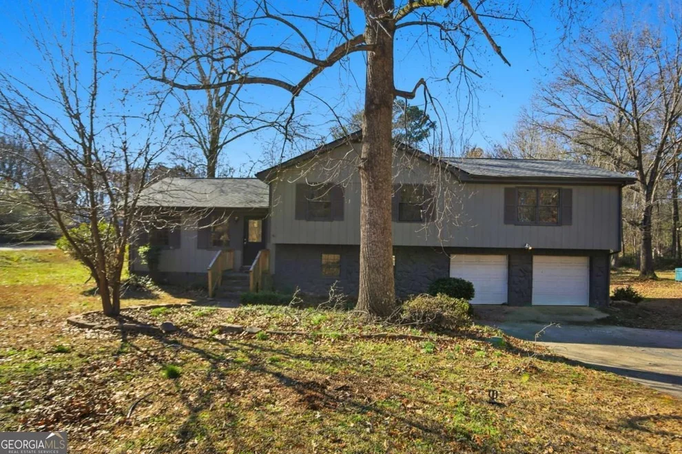 Unit for sale at 175 Wellington Drive, Mcdonough, GA 30252