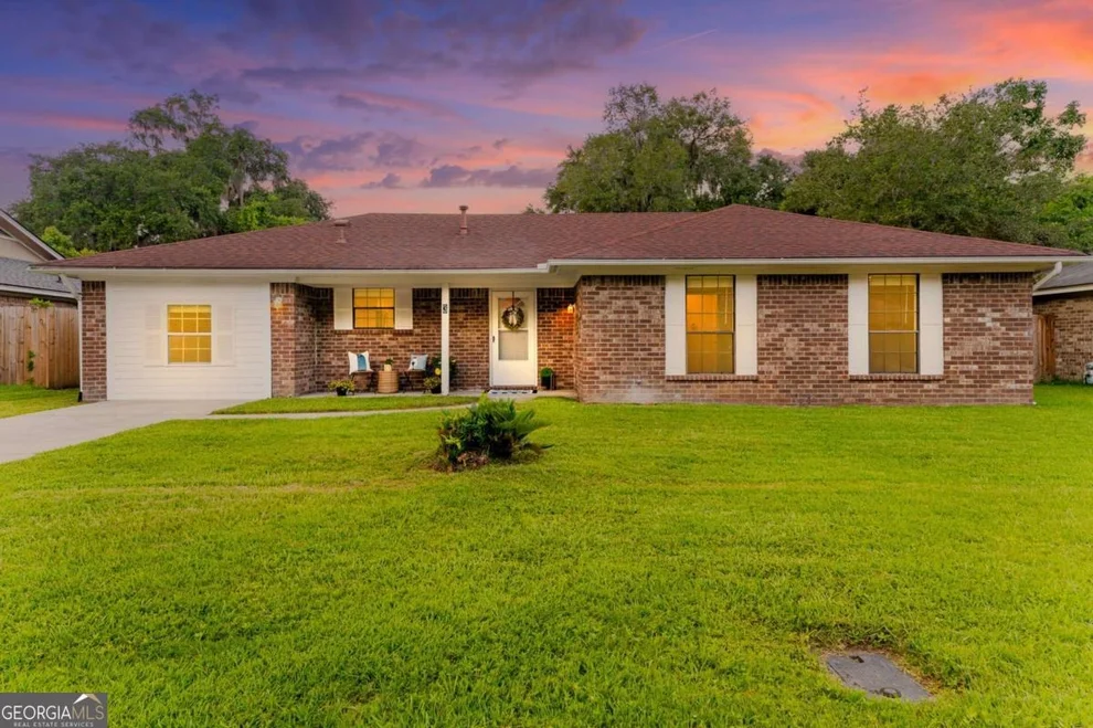 Unit for sale at 3 Mulberry Court, Savannah, GA 31406