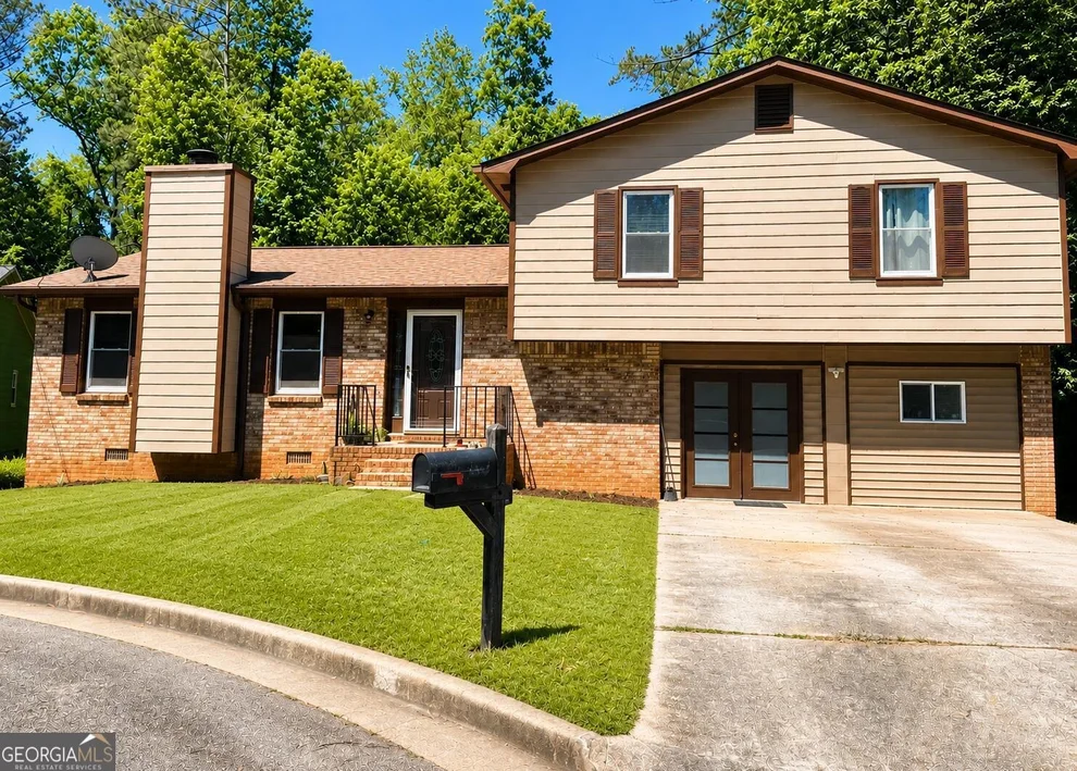 Unit for sale at 4431 Autumn Hill Drive, Stone Mountain, GA 30083