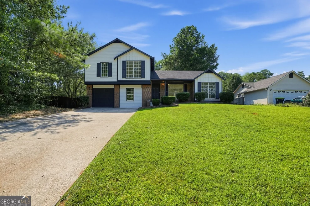 Unit for sale at 2640 Rolling Hills Way, Conyers, GA 30094