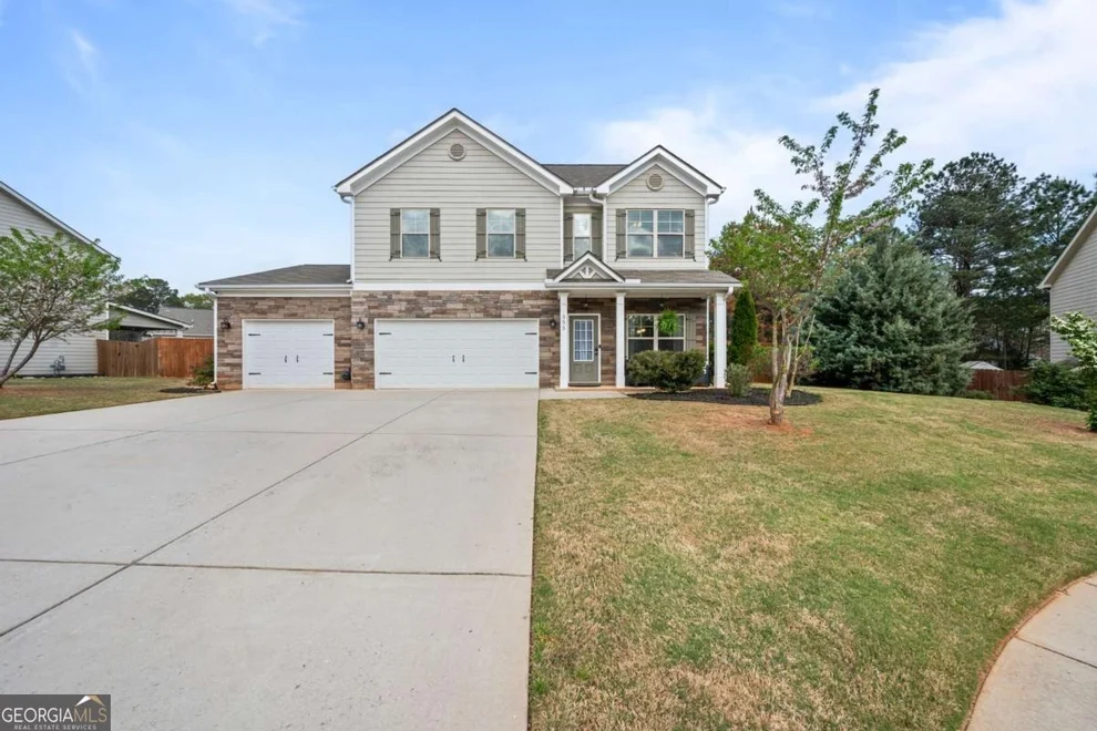 Unit for sale at 555 Evergreen Way, Jefferson, GA 30549