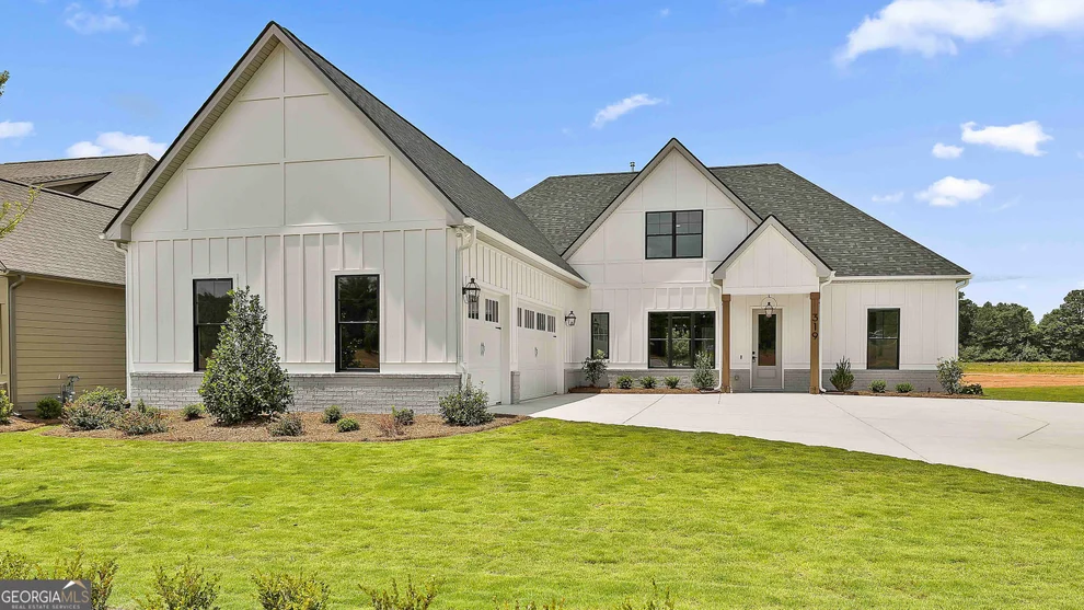 Unit for sale at 319 Ruffian Circle, Peachtree City, GA 30269