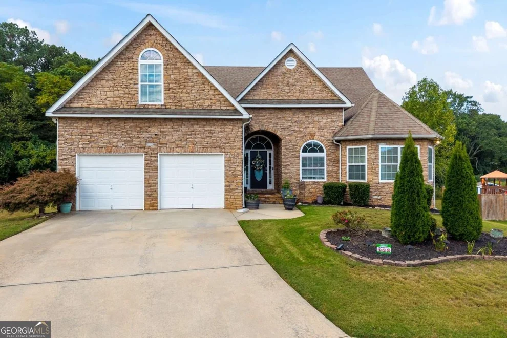 Unit for sale at 330 Brittney Cove, Loganville, GA 30052