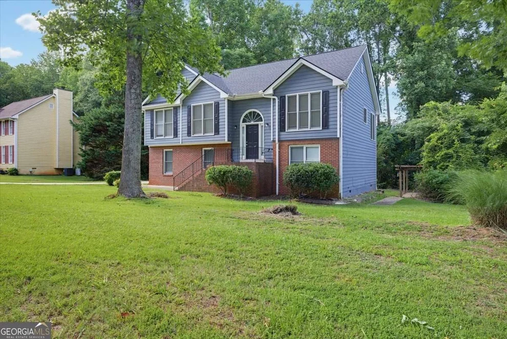 Unit for sale at 10 Fairhaven Court, Covington, GA 30016
