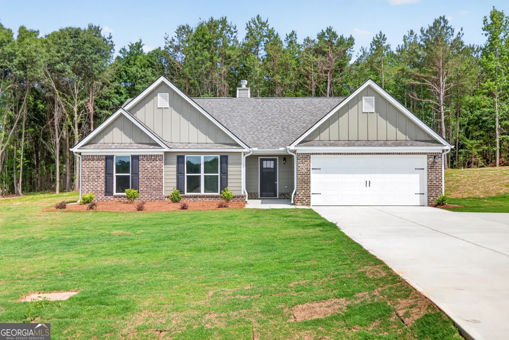 Unit for sale at 206 Airport Road, Canon, GA 30520