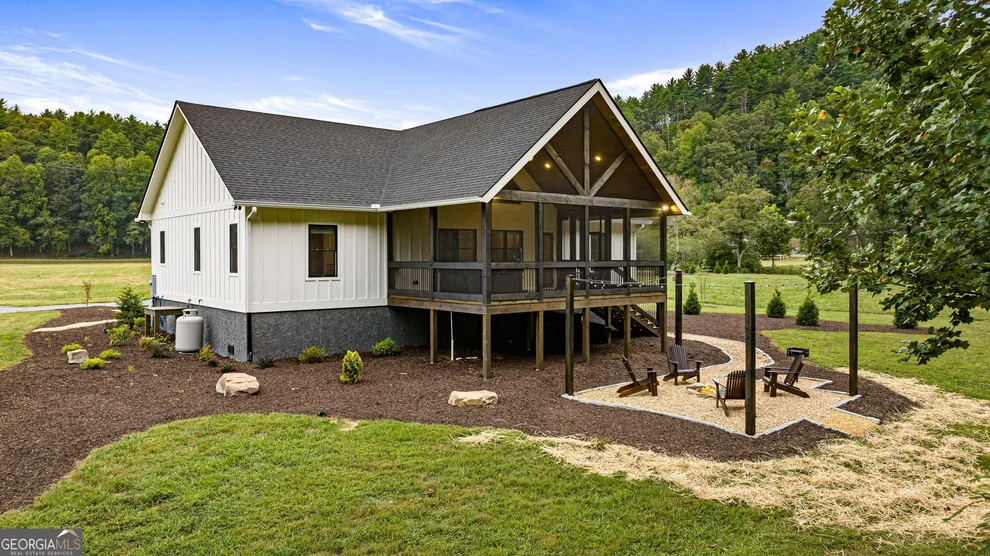 Unit for sale at 235 W Conasauga Creek, Ellijay, GA 30540