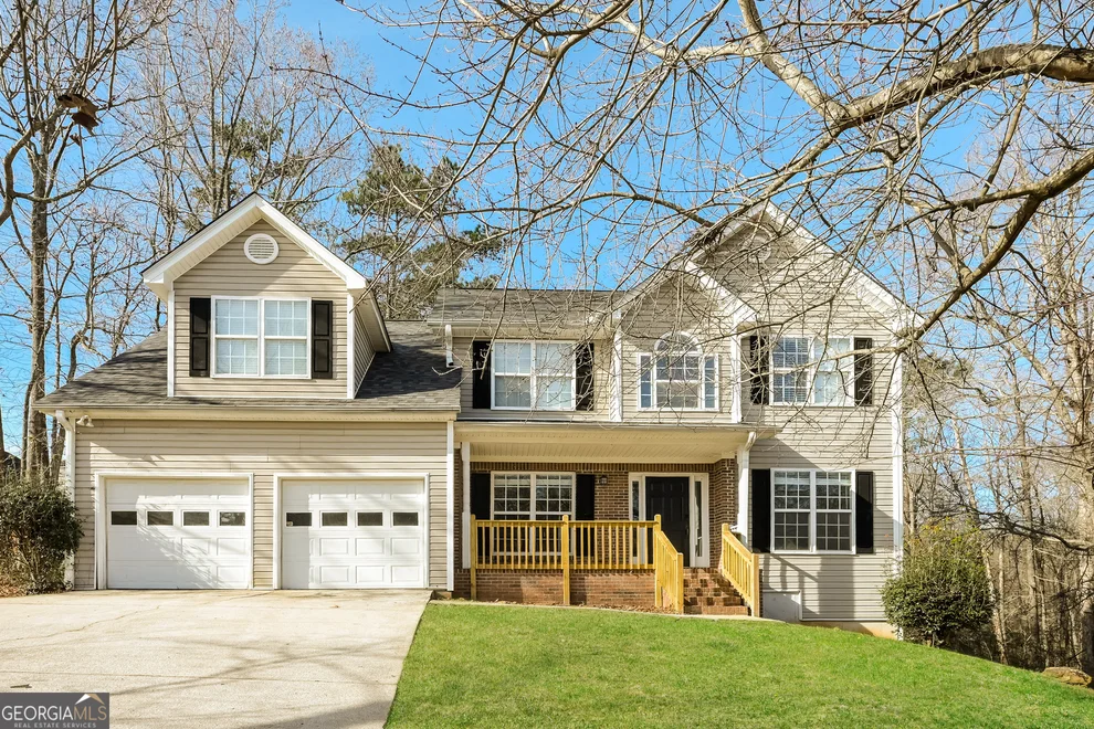 Unit for sale at 275 Trelawney Drive, Covington, GA 30016