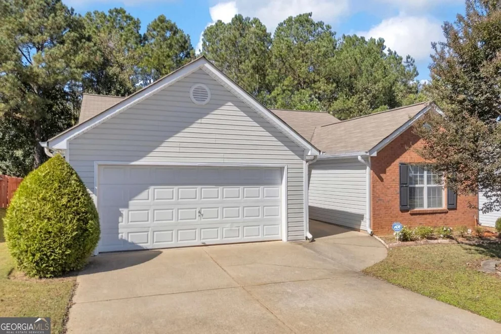 Unit for sale at 1040 Meadow Walk Avenue, Lawrenceville, GA 30044