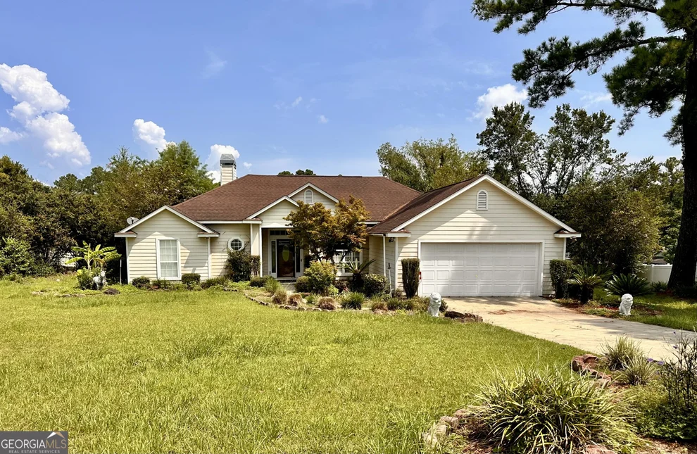 Unit for sale at 3473 Robin Ridge, Waycross, GA 31503