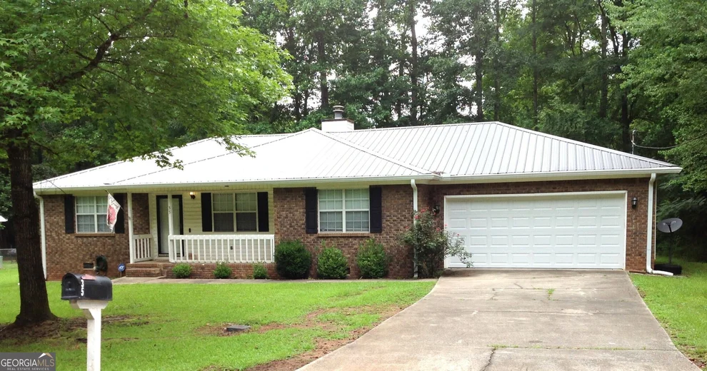 Unit for sale at 35 Woodland Drive, Weaver, AL 36277