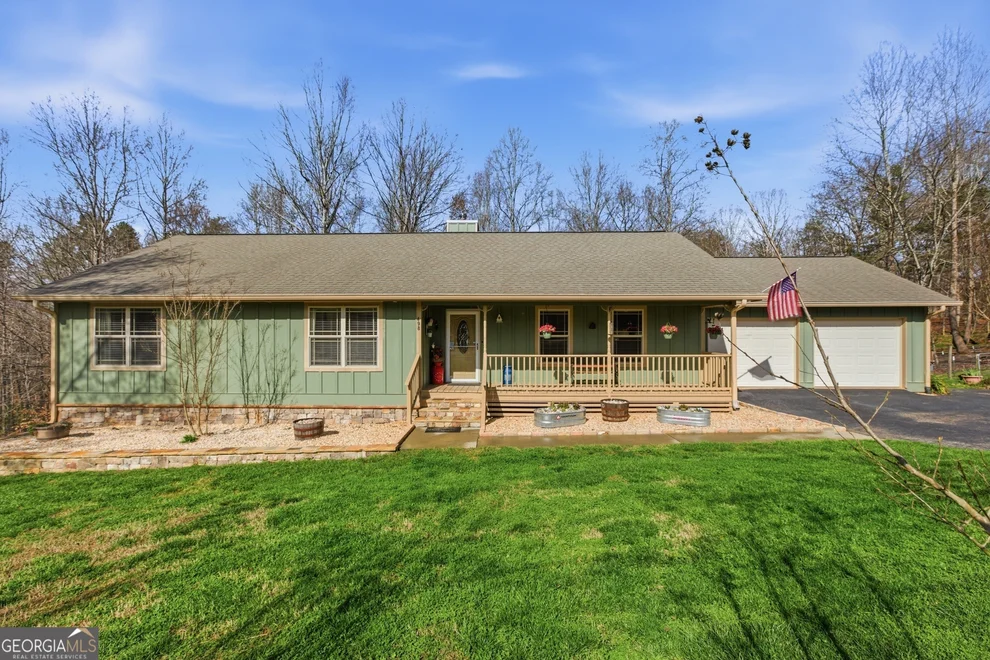 Unit for sale at 498 Deer Track Road, Cornelia, GA 30531