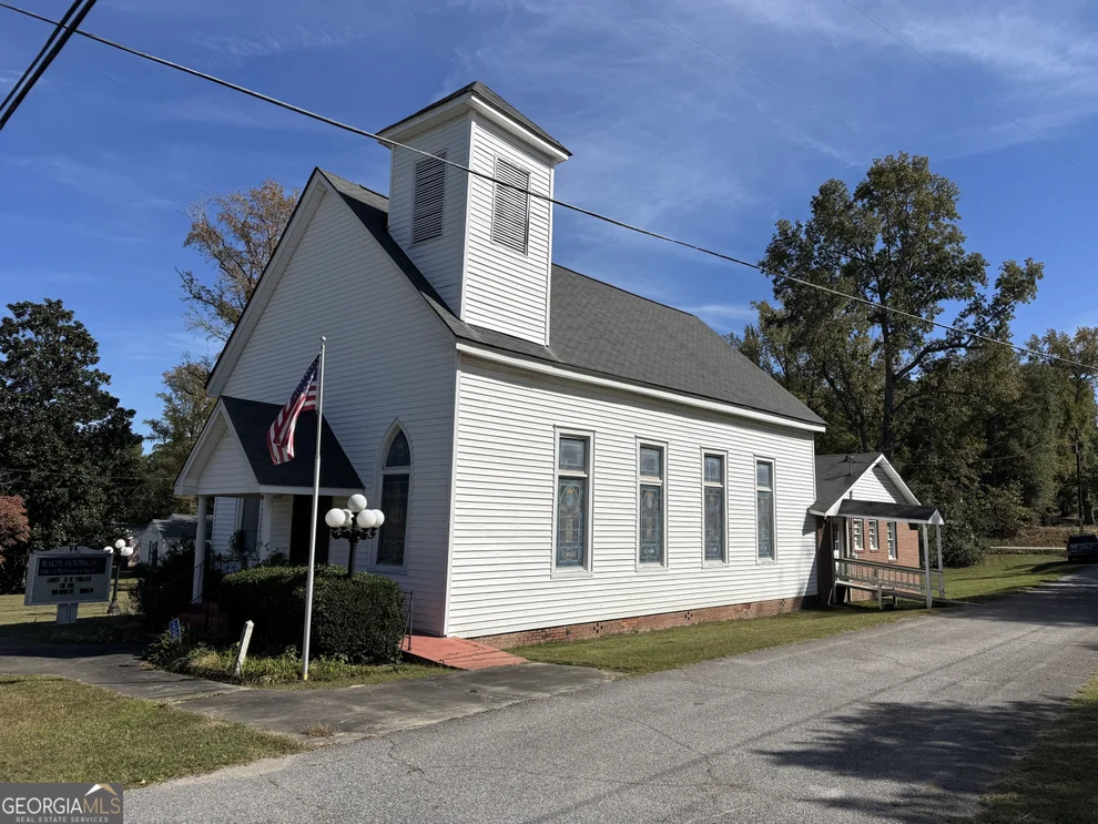 Unit for sale at 216 Broad Street, Warm Springs, GA 31830