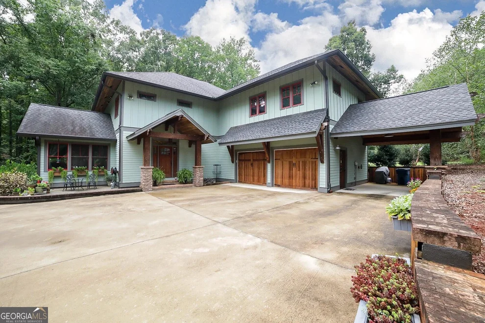 Unit for sale at 1010 Briar Lakes Court, Watkinsville, GA 30677