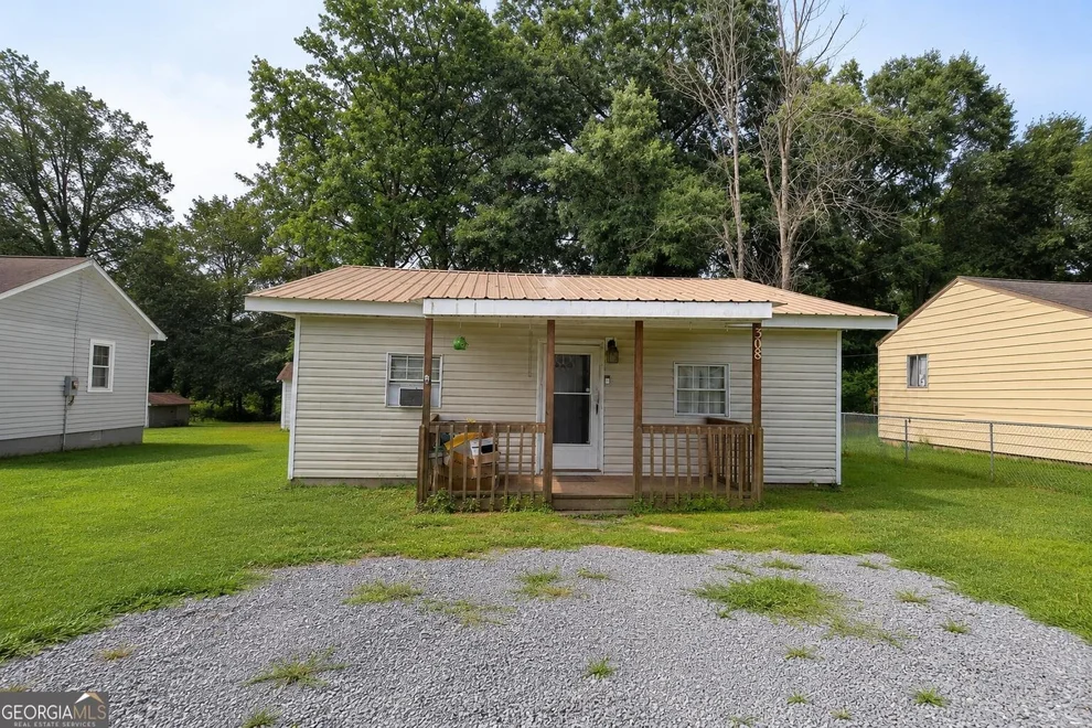 Unit for sale at 308 S 2nd Avenue, Chatsworth, GA 30705