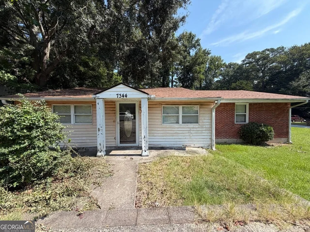 Unit for sale at 7344 Howard Circle, Jonesboro, GA 30236