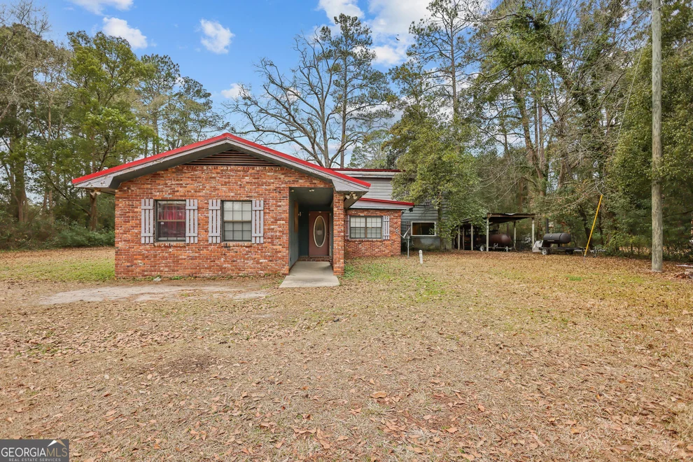 Unit for sale at 412 S Willow Street, Jesup, GA 31546
