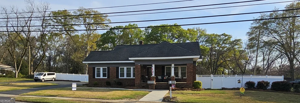 Unit for sale at 503 Forsyth Street, Barnesville, GA 30204