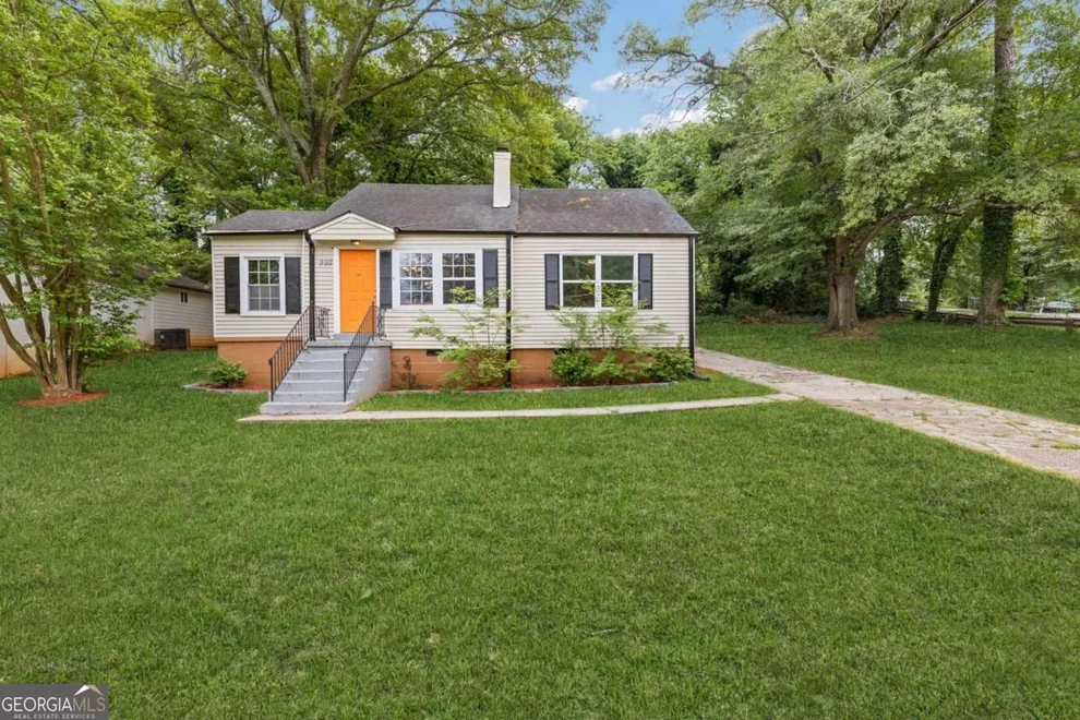 Unit for sale at 992 Estes Drive SW, Atlanta, GA 30310