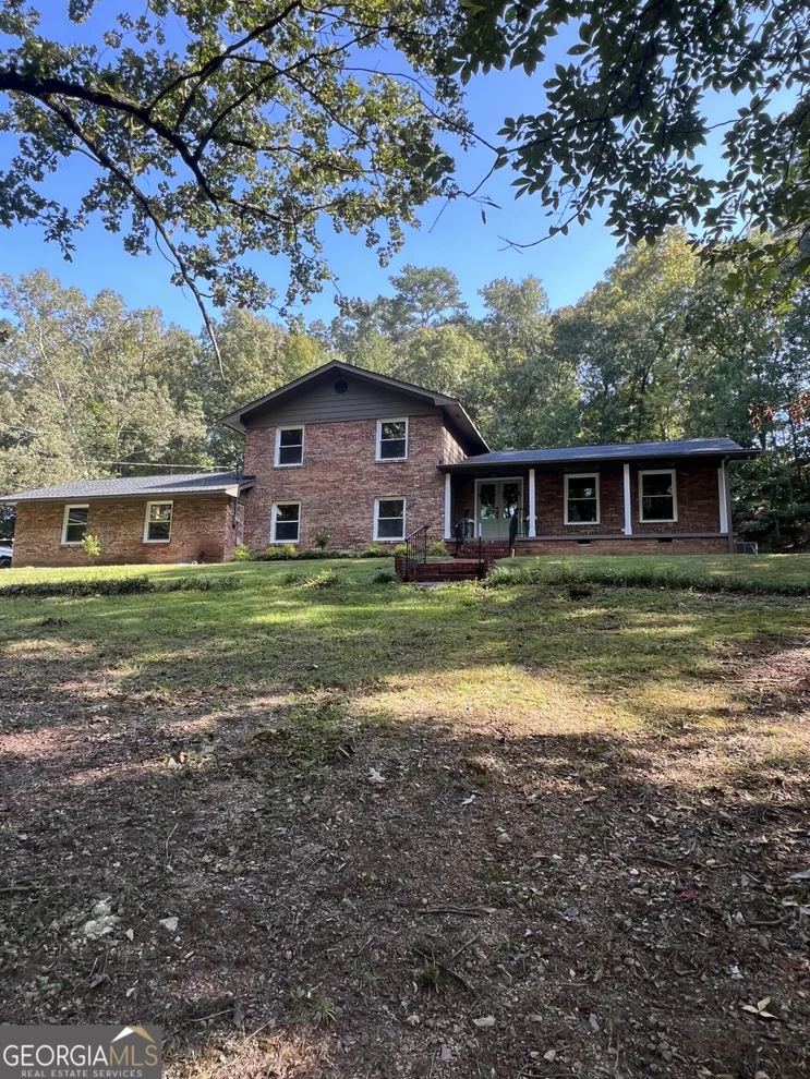 Unit for sale at 203 Woodland Drive, Calhoun, GA 30701