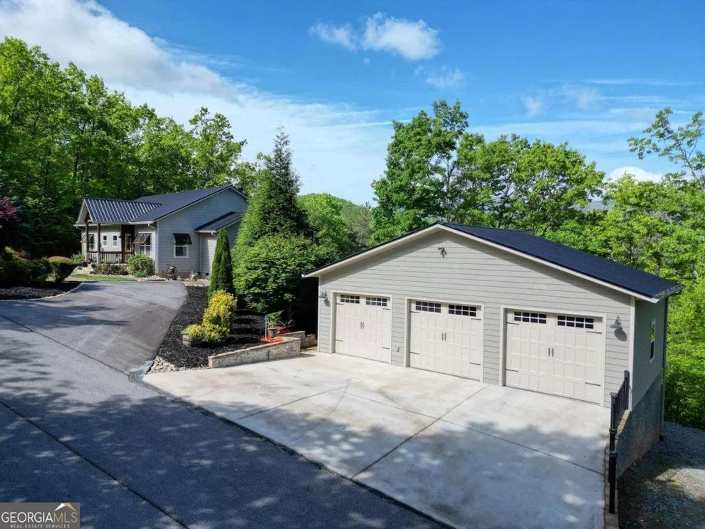 Unit for sale at 2406 Big Cove Drive, Hiawassee, GA 30546