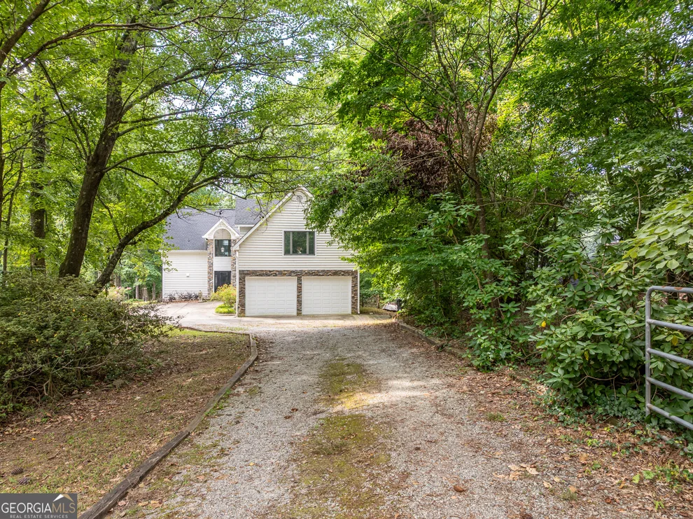 Unit for sale at 452 Brookwood Drive W, Dawsonville, GA 30534