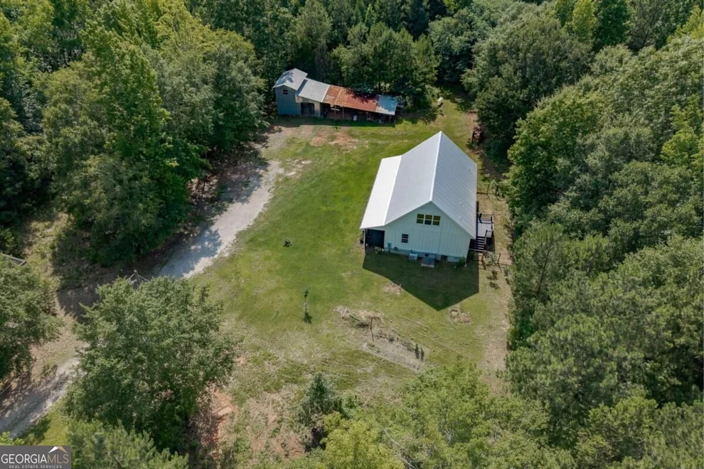 Unit for sale at 930 James Holcomb Road, Hull, GA 30646