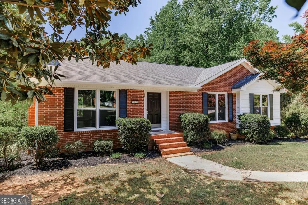 Unit for sale at 182 Woodberry Drive, Athens, GA 30605