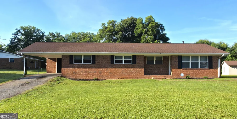 Unit for sale at 2000 Hollis Street, Athens, GA 30605