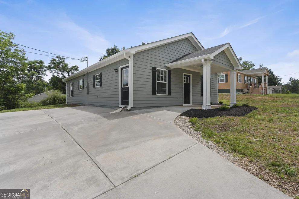 Unit for sale at 2270 Floyd Road, Gainesville, GA 30507