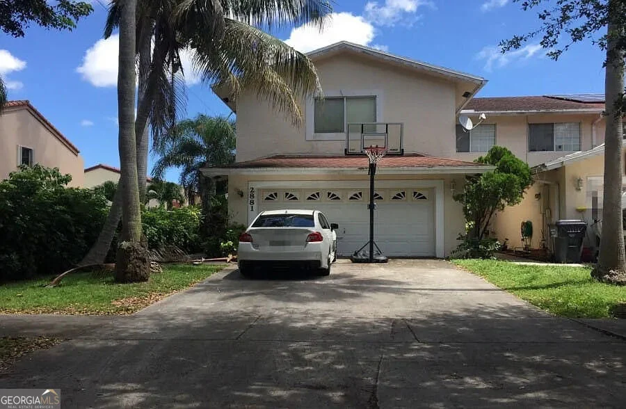 Unit for sale at 2881 N 38th Avenue, Hollywood, FL 33021