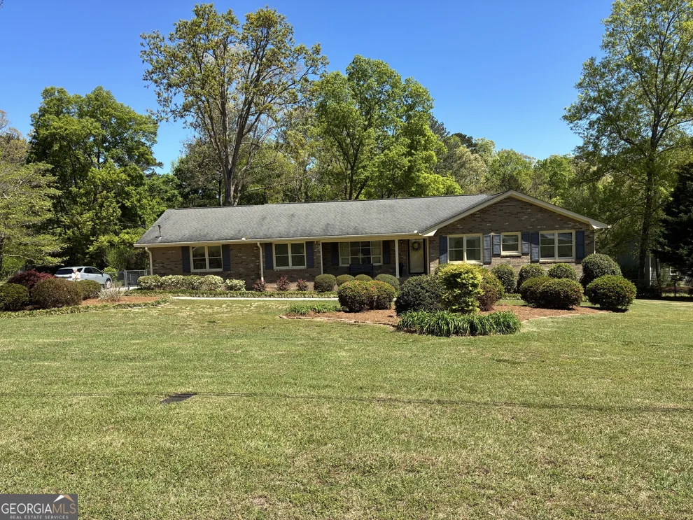 Unit for sale at 2772 Hickory Trail, Snellville, GA 30078