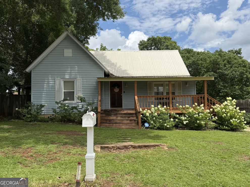 Unit for sale at 118 Jefferson Street, Valley, AL 36854