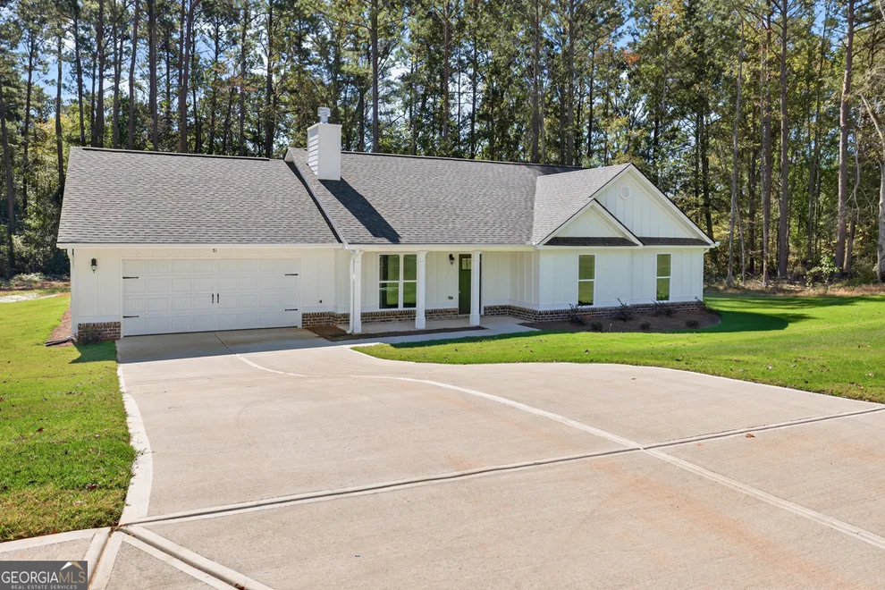 Unit for sale at 432 Seashell Court, Statham, GA 30666
