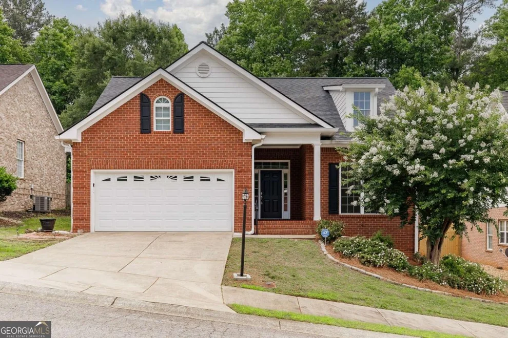 Unit for sale at 137 Huntington Shoals Drive, Athens, GA 30606