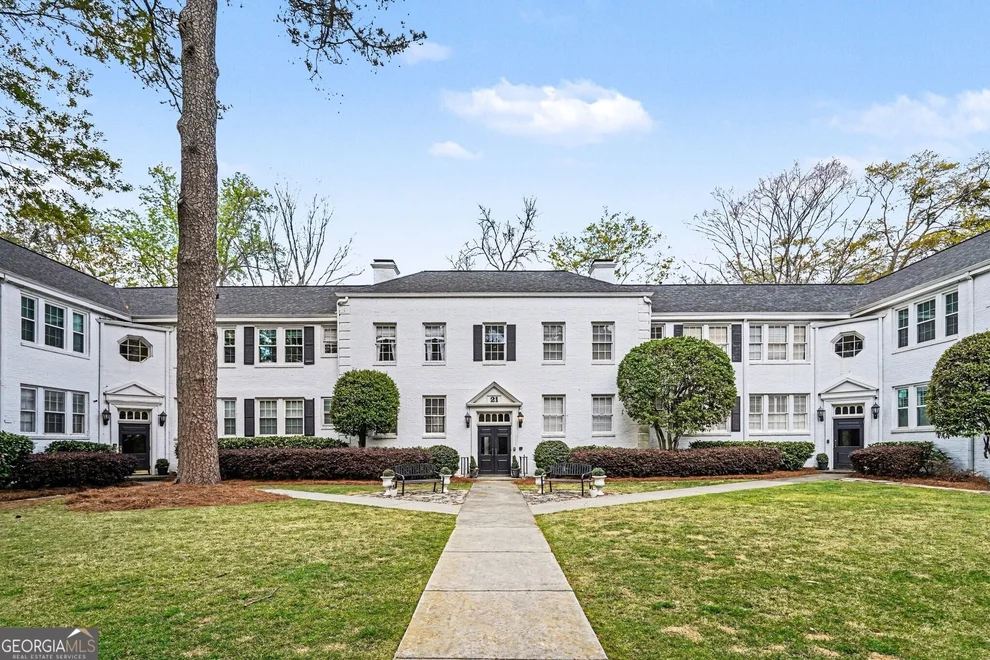 Unit for sale at 21 Peachtree Memorial Drive NW, Atlanta, GA 30309