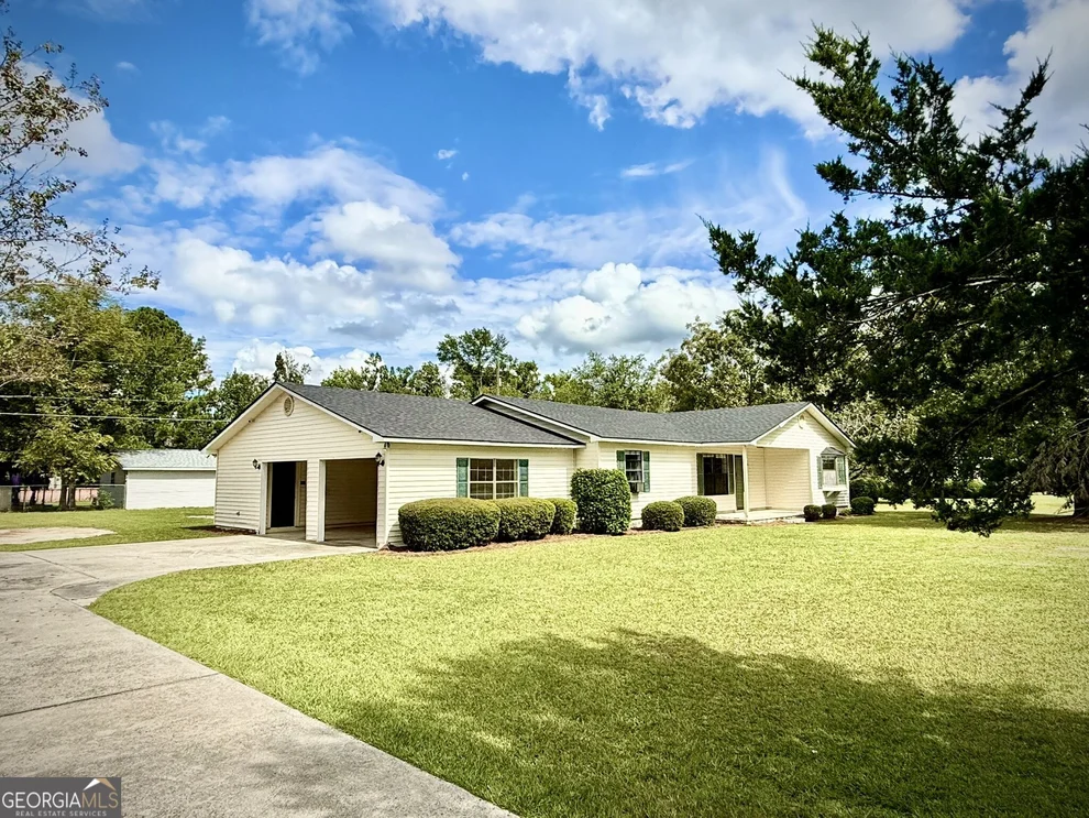 Unit for sale at 94 Elton Street, Hazlehurst, GA 31539