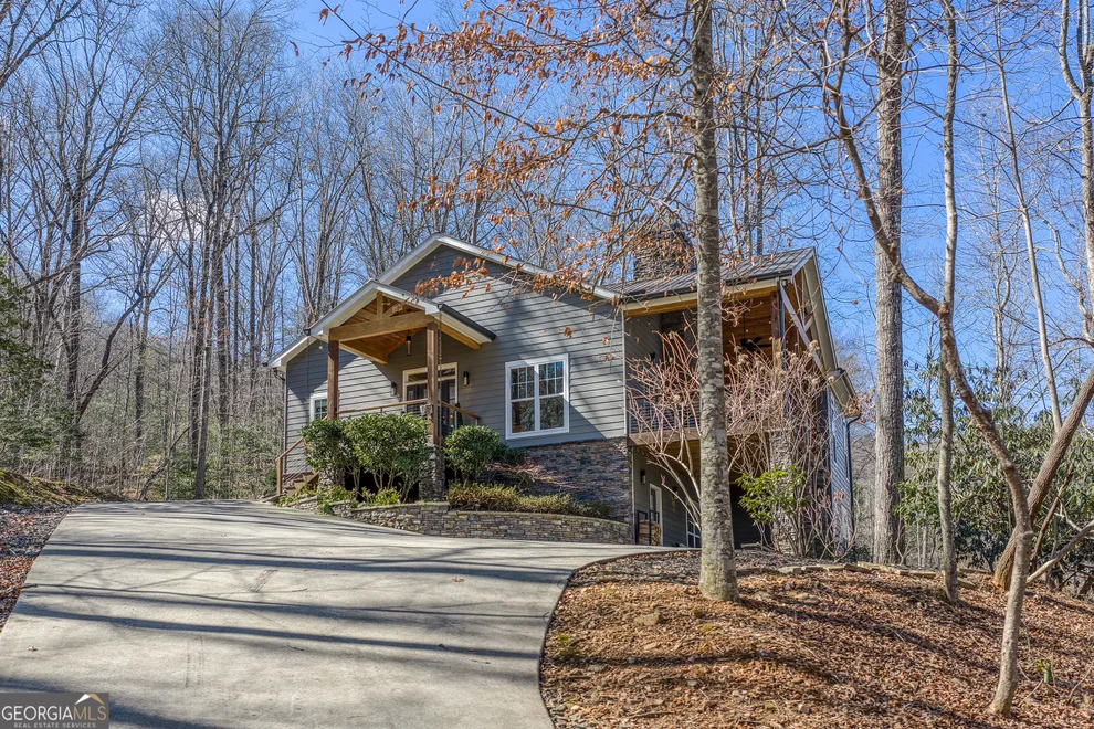 Unit for sale at 112 Springhill Lane, Clarkesville, GA 30523
