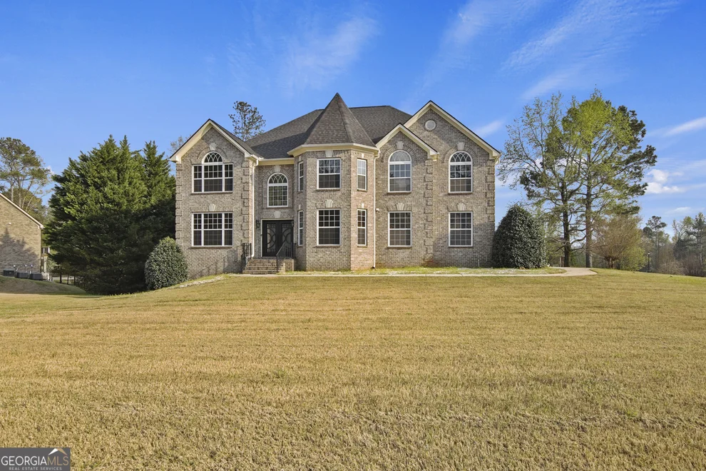 Unit for sale at 1215 Persimmon Way, Mcdonough, GA 30252