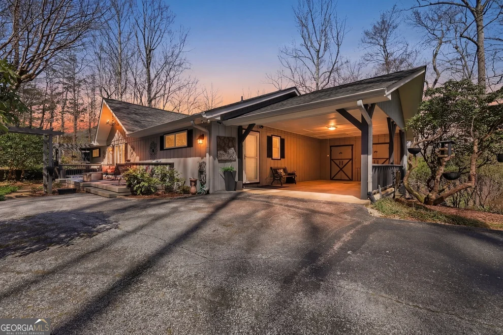 Unit for sale at 499 Ridgepole Drive, Sky Valley, GA 30537