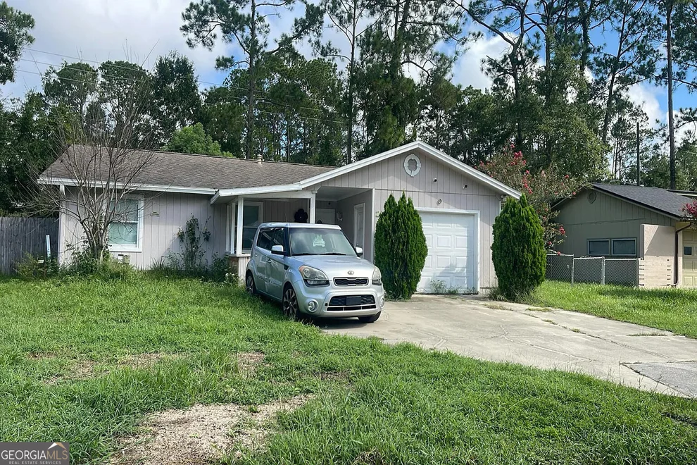 Unit for sale at 2542 NW 54th Boulevard, Gainesville, FL 32653