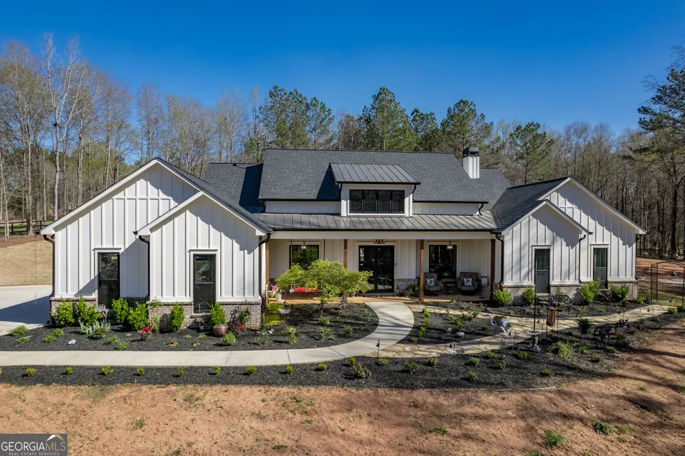 Unit for sale at 1953 Barton Bridge Road, Monroe, GA 30655
