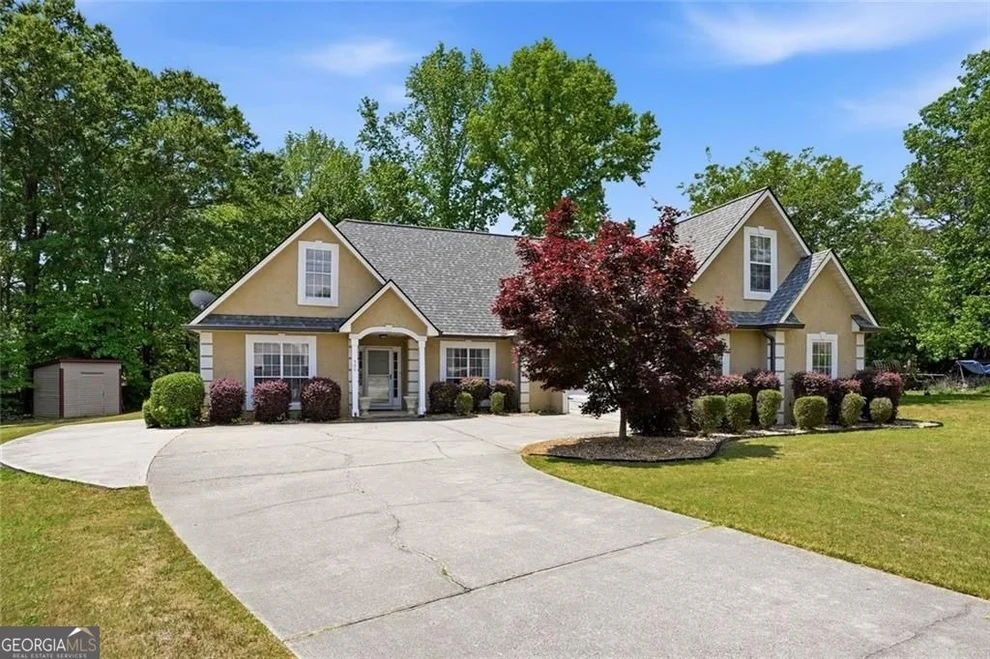 Unit for sale at 409 Leigh Court, Stockbridge, GA 30281