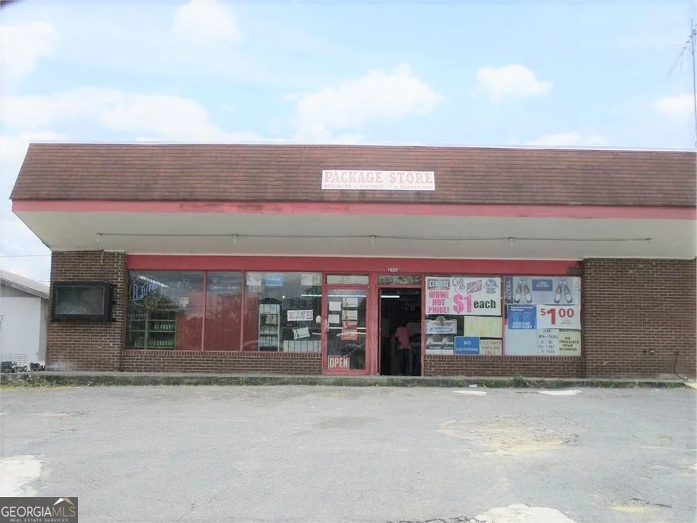 Unit for sale at 2002 Martin Luther King Jr Drive, Soperton, GA 30457