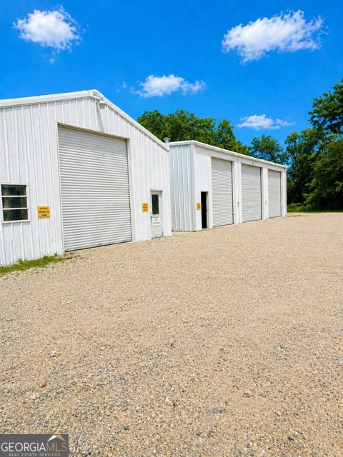 Unit for sale at 1314 B County Road 79, Eufaula, AL 36027